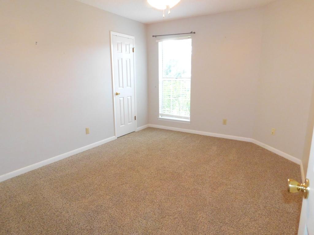 PARKWOOD LANE BLUEWATER BAY - Residential