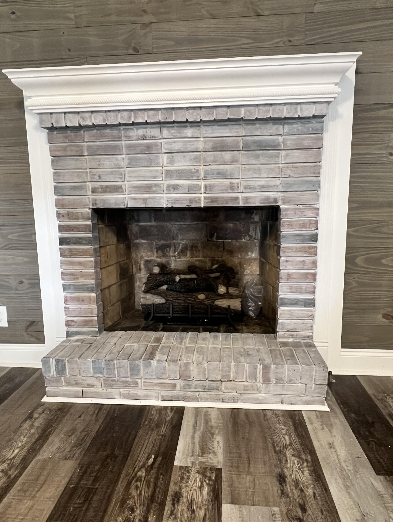 ADAMS POWELL - Residential