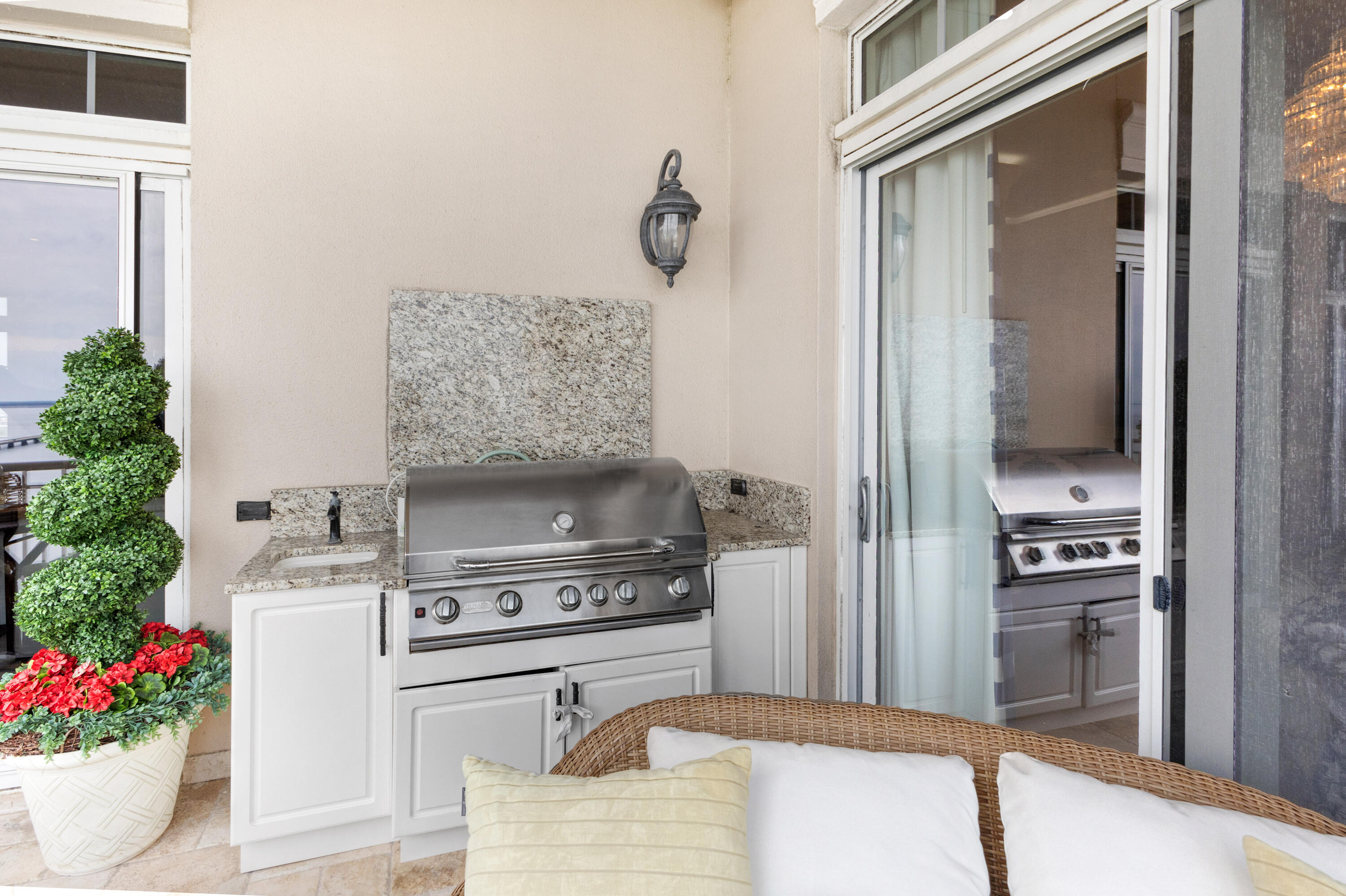 ONE WATER PLACE - Residential