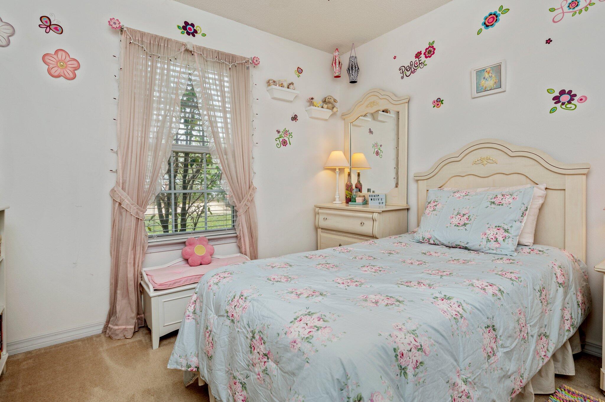 TRIPLE LAKES ESTATES - Residential