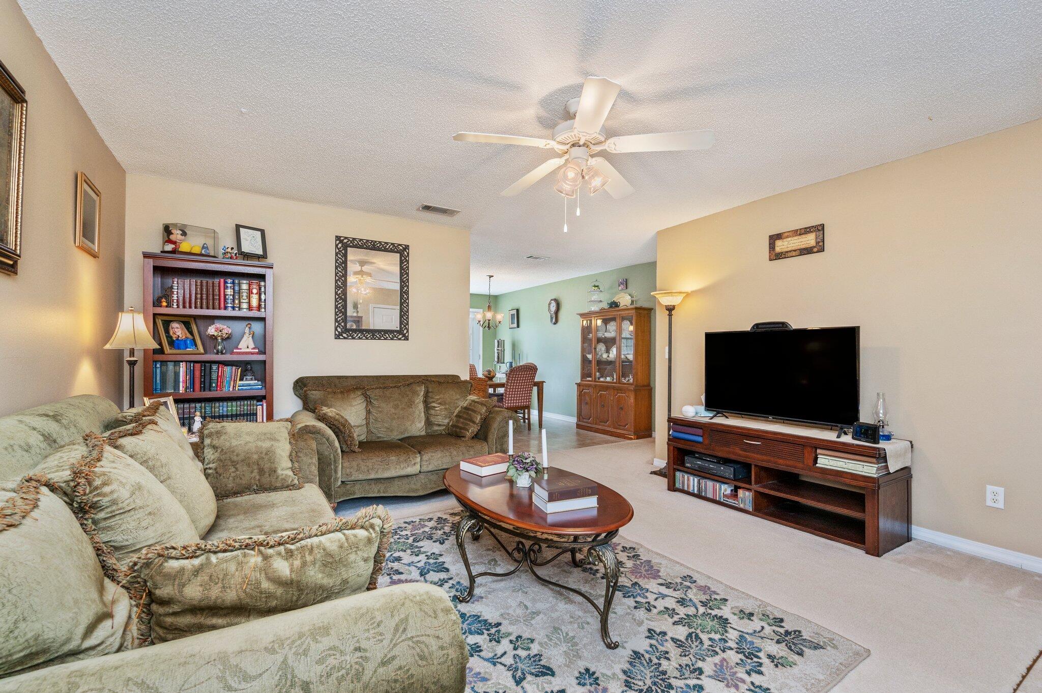 TRIPLE LAKES ESTATES - Residential