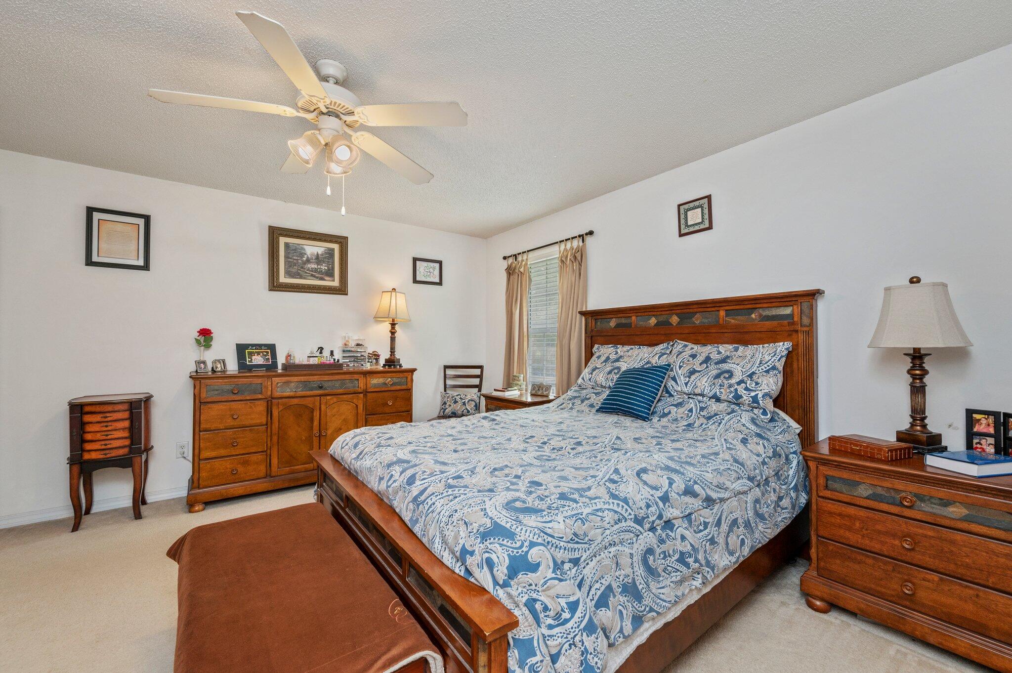 TRIPLE LAKES ESTATES - Residential