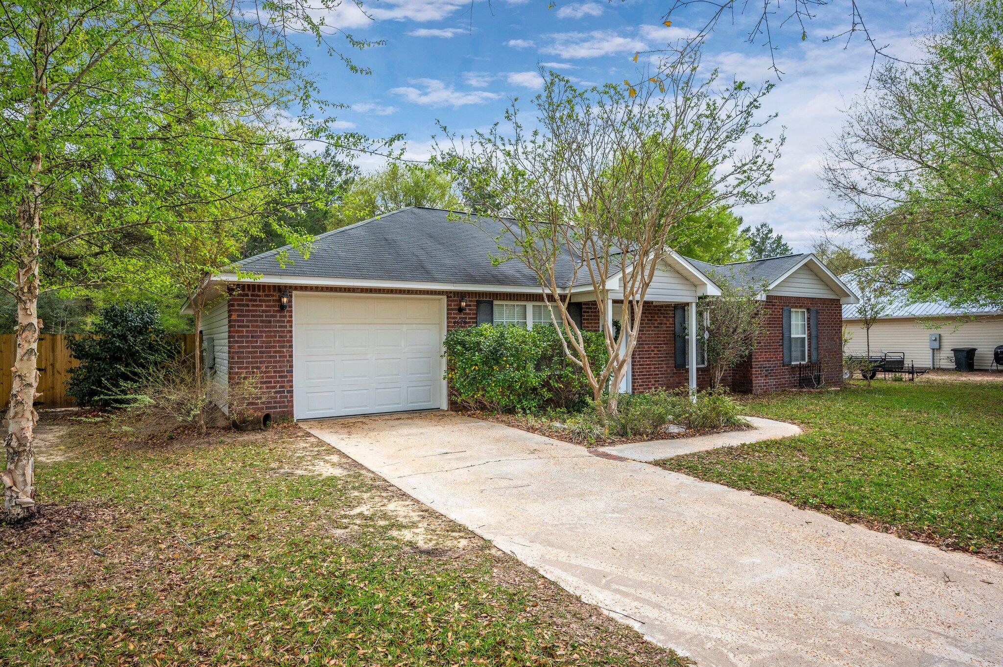 TRIPLE LAKES ESTATES - Residential