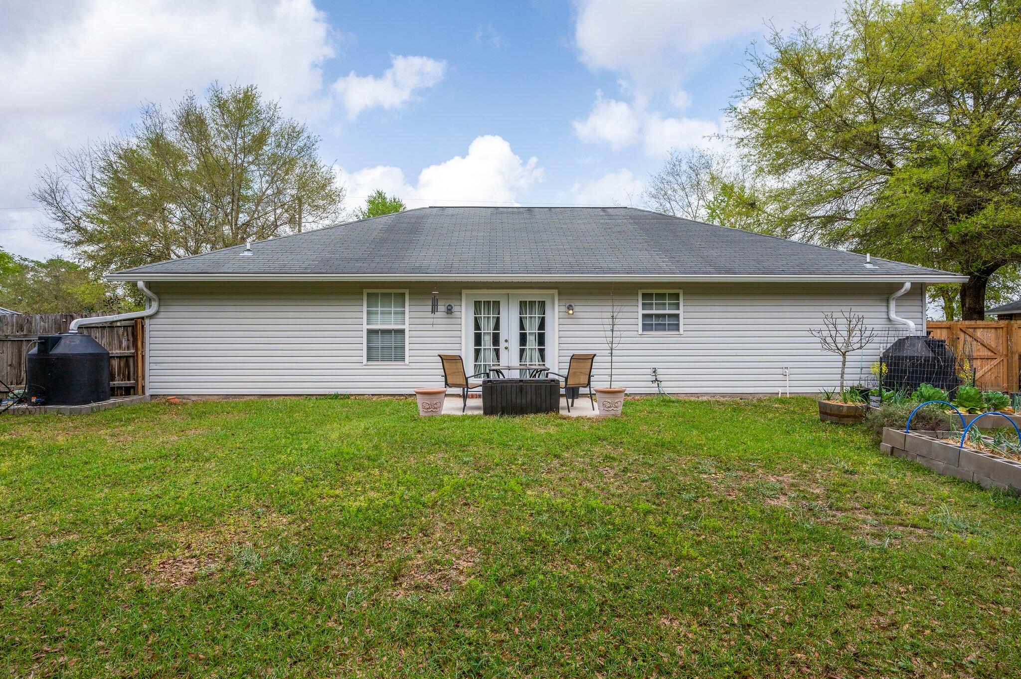 TRIPLE LAKES ESTATES - Residential