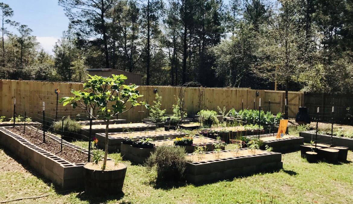 TRIPLE LAKES ESTATES - Residential