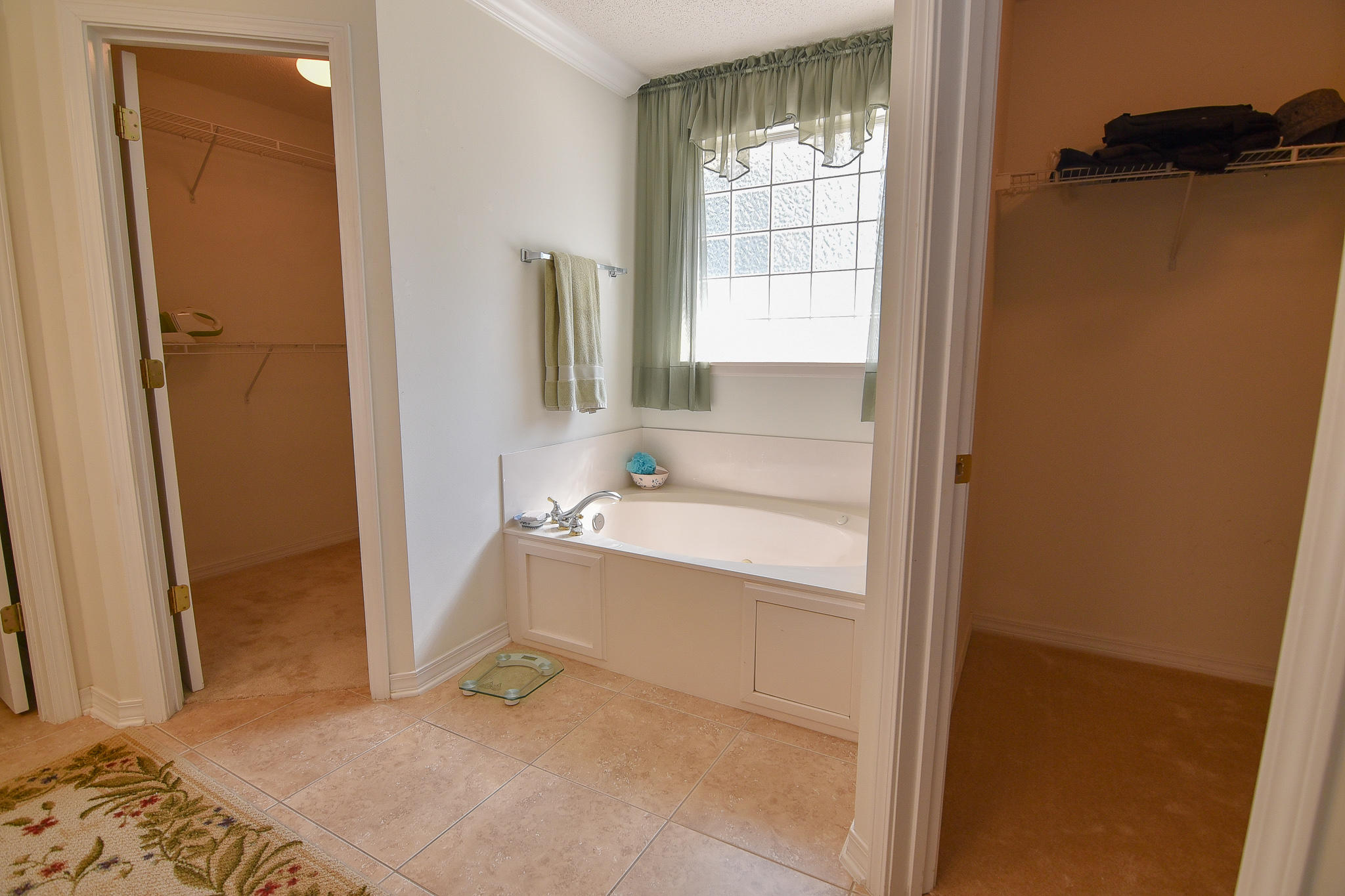 SILVER OAKS PH 1 - Residential