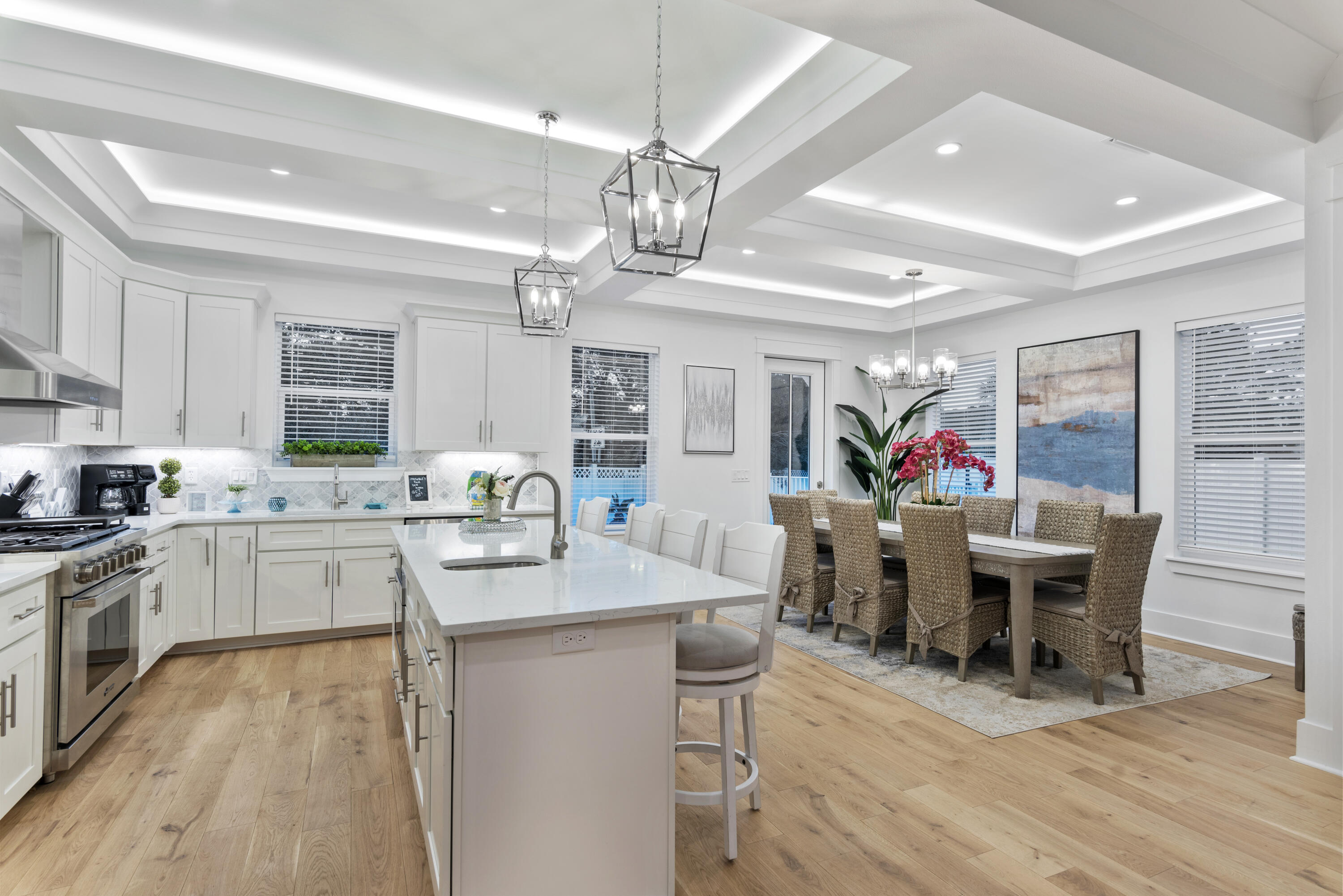 EMERALD WATERS VILLAGE - Residential