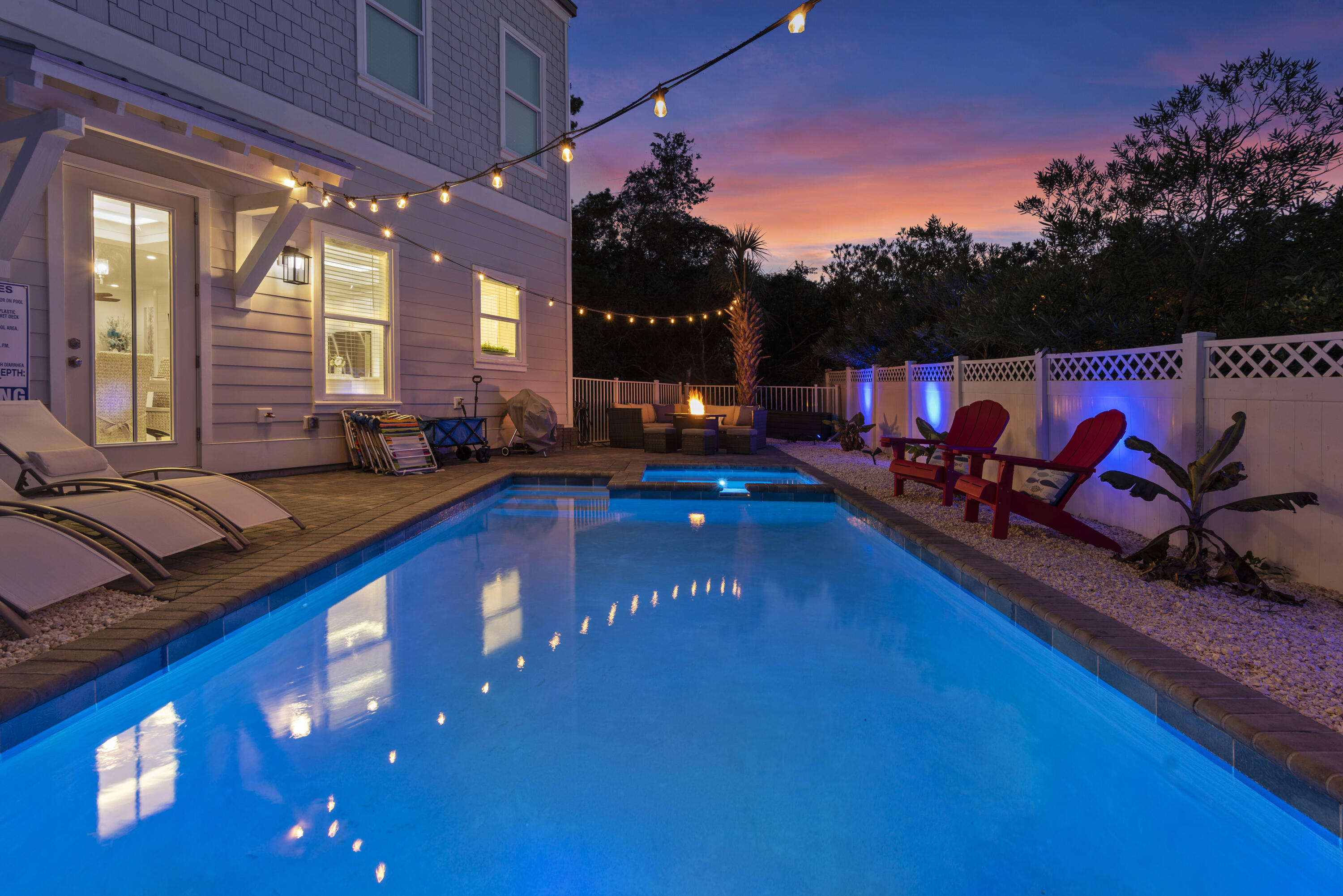 EMERALD WATERS VILLAGE - Residential