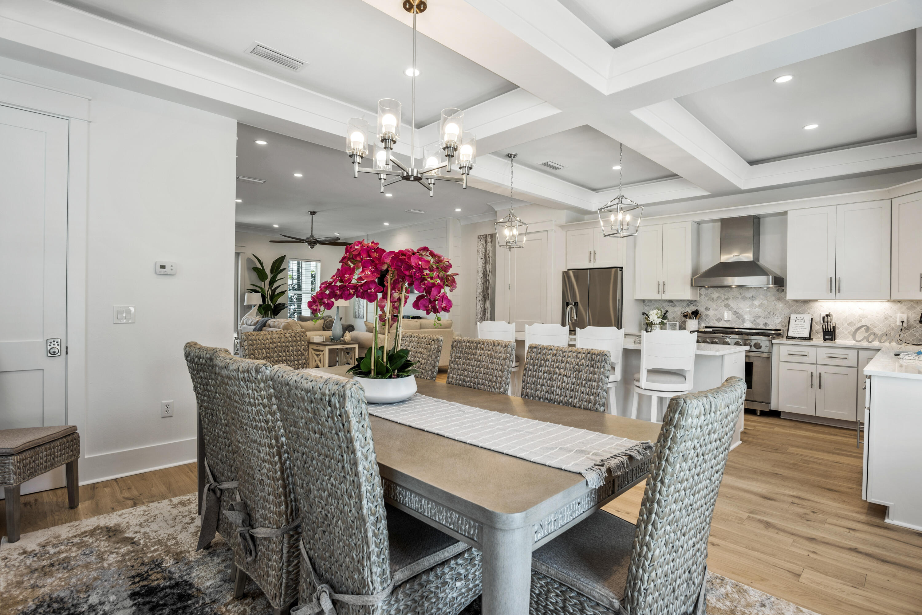 EMERALD WATERS VILLAGE - Residential