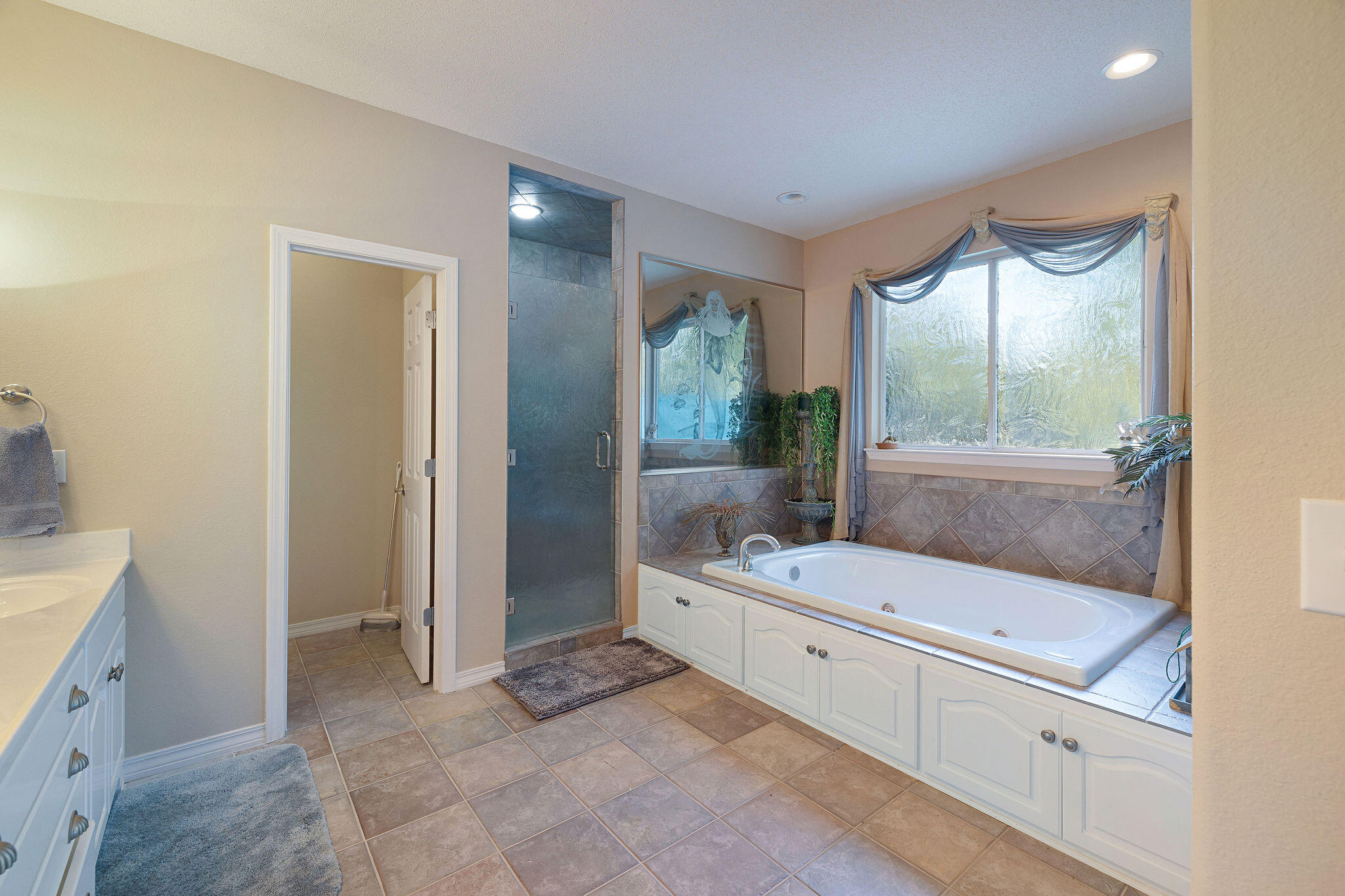 WATERVIEW COVE - Residential