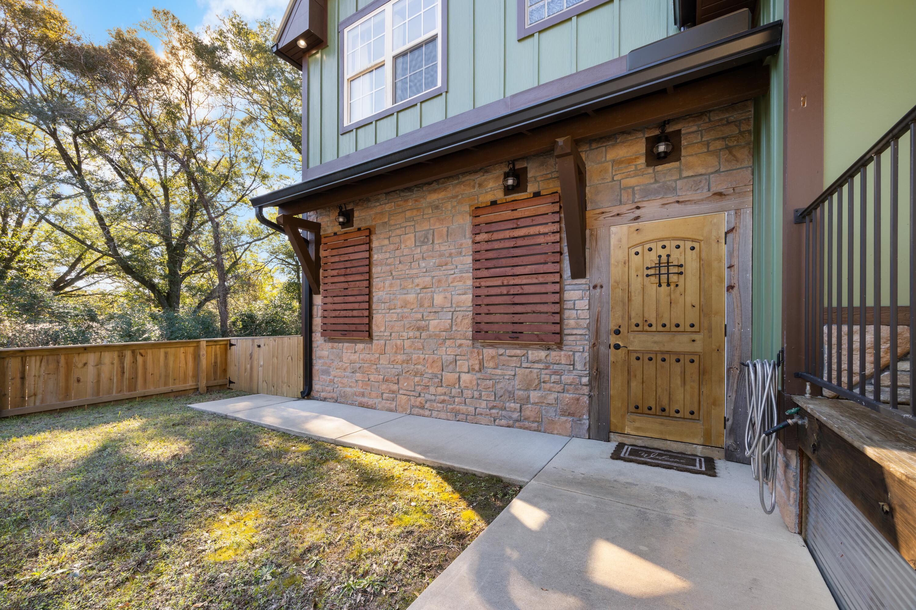 WINGARD ADDN BEG NW - Residential