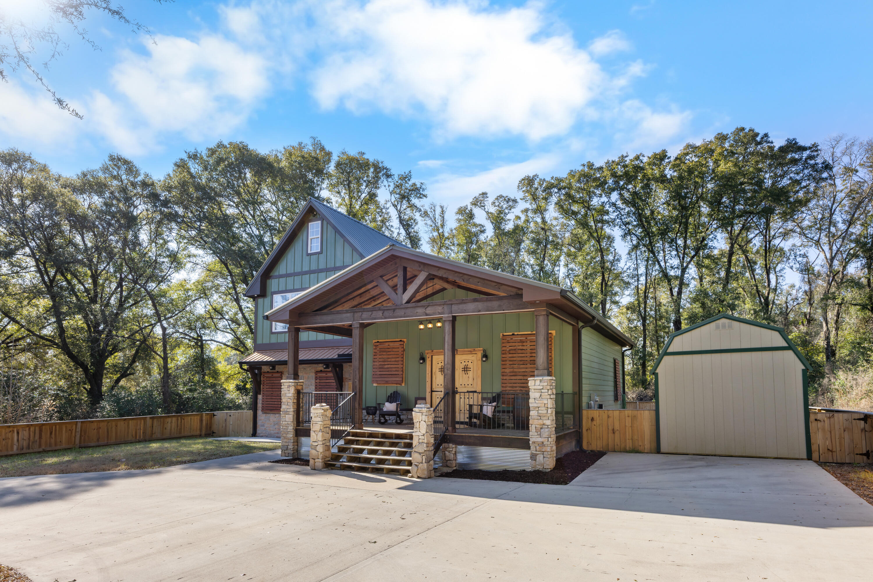 WINGARD ADDN BEG NW - Residential