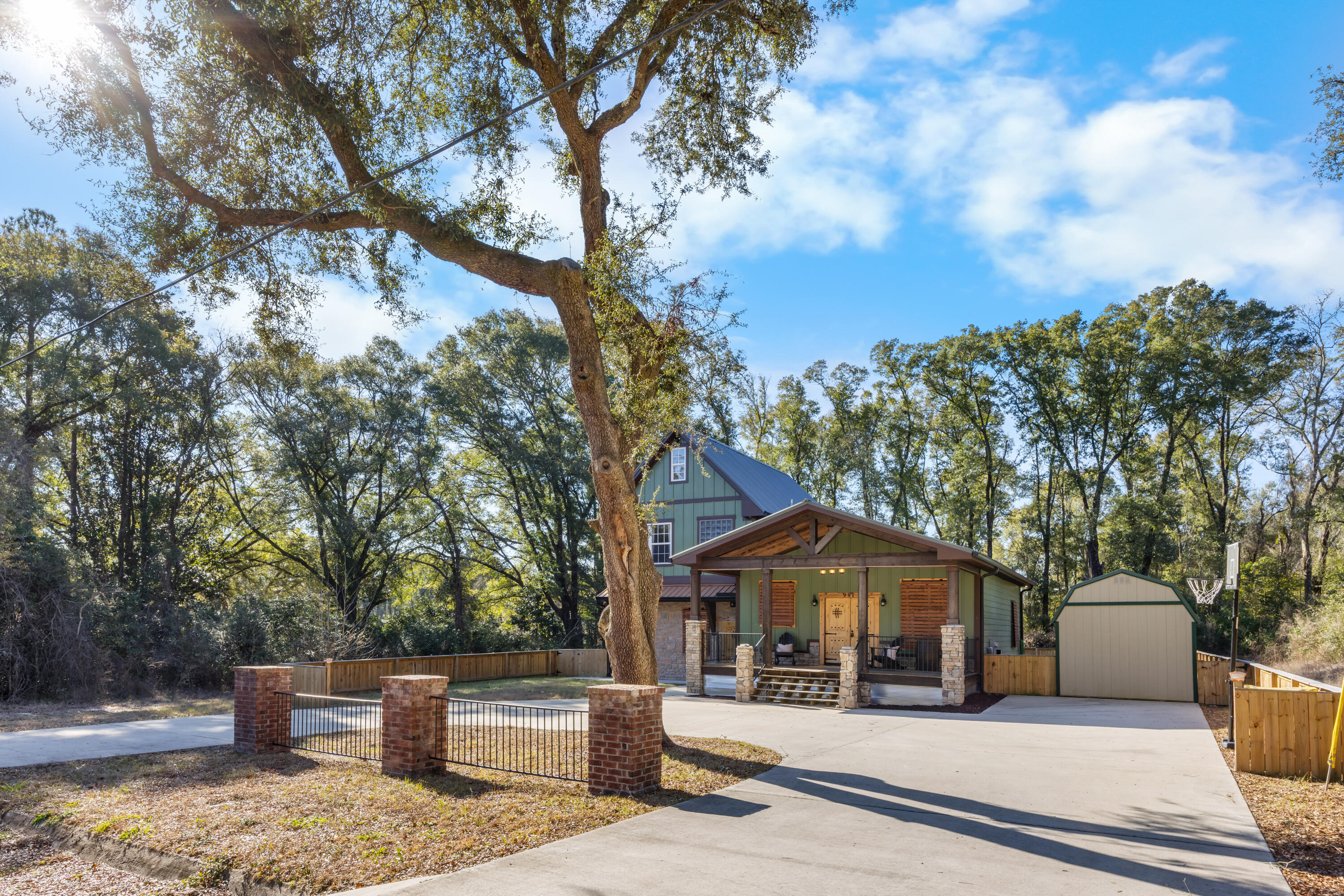 WINGARD ADDN BEG NW - Residential