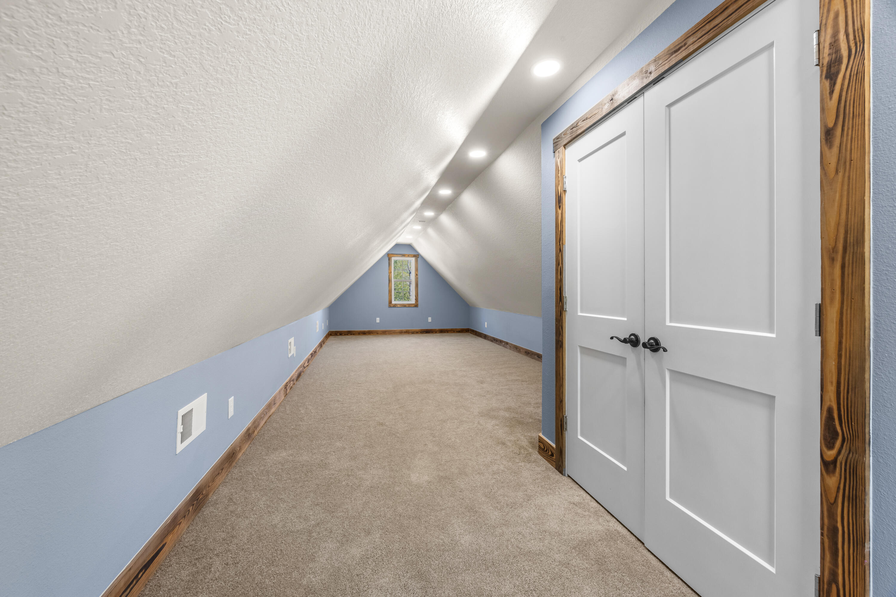 WINGARD ADDN BEG NW - Residential