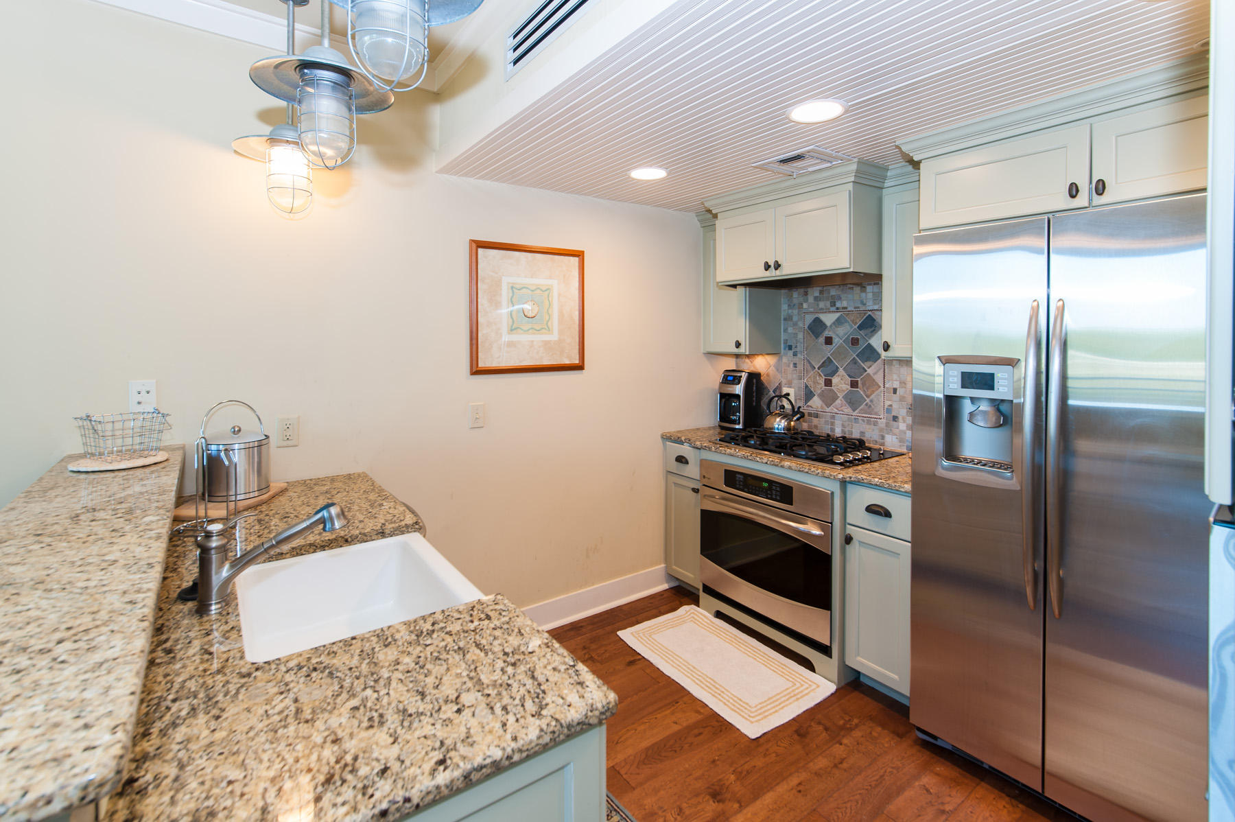 Six Palms - Residential