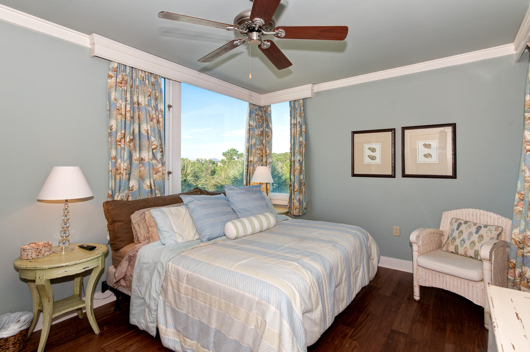 Six Palms - Residential