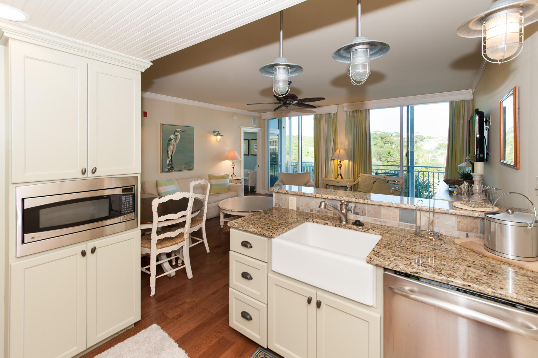 Six Palms - Residential