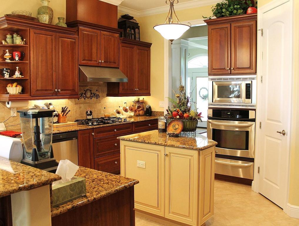 Metes and Bounds- 20 acres - Residential