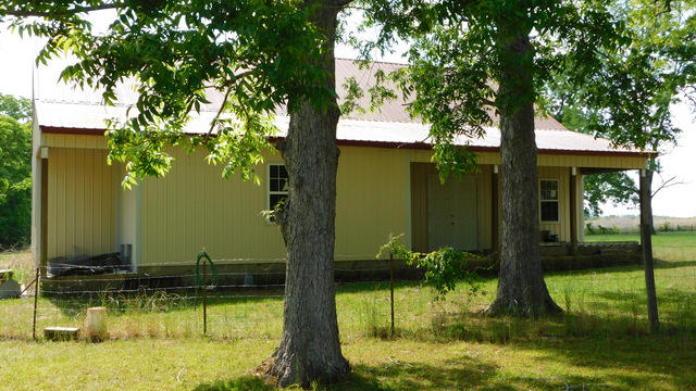 Metes and Bounds- 20 acres - Residential