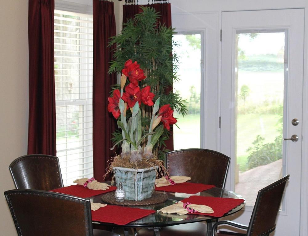 Metes and Bounds- 20 acres - Residential