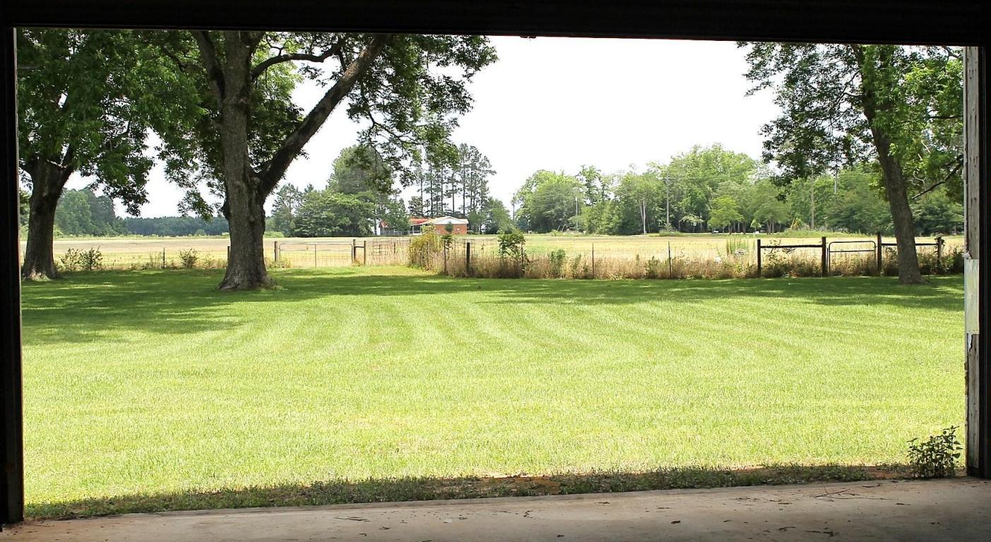 Metes and Bounds- 20 acres - Residential