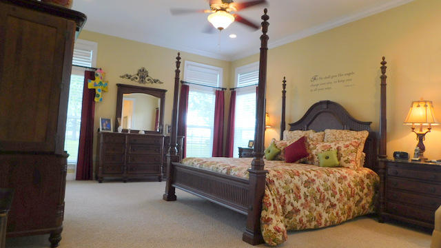 Metes and Bounds- 20 acres - Residential