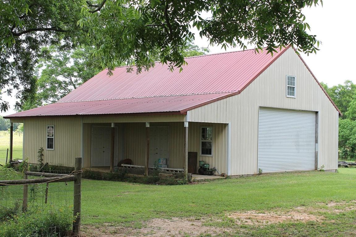 Metes and Bounds- 20 acres - Residential