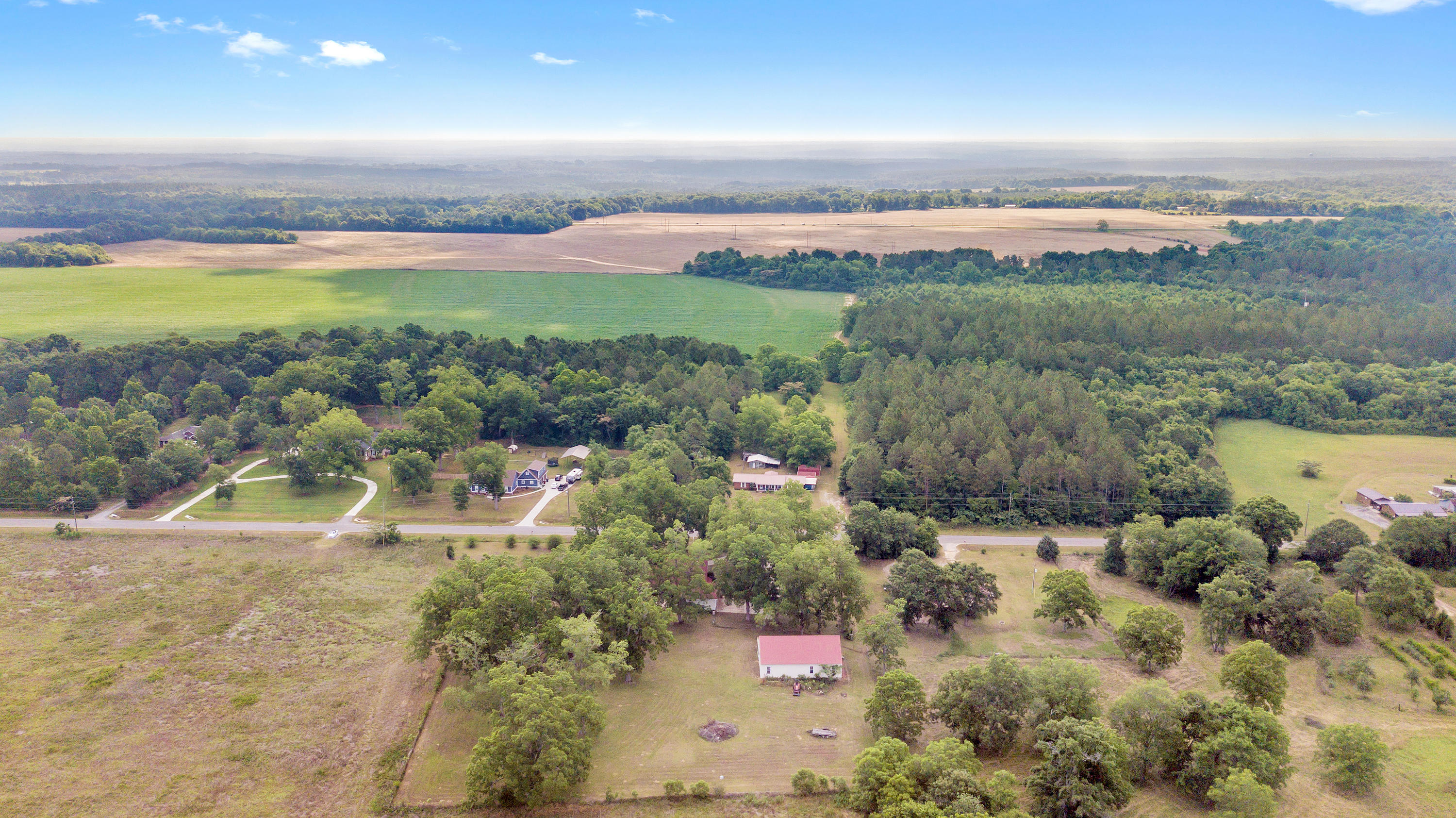 Metes and Bounds- 20 acres - Residential