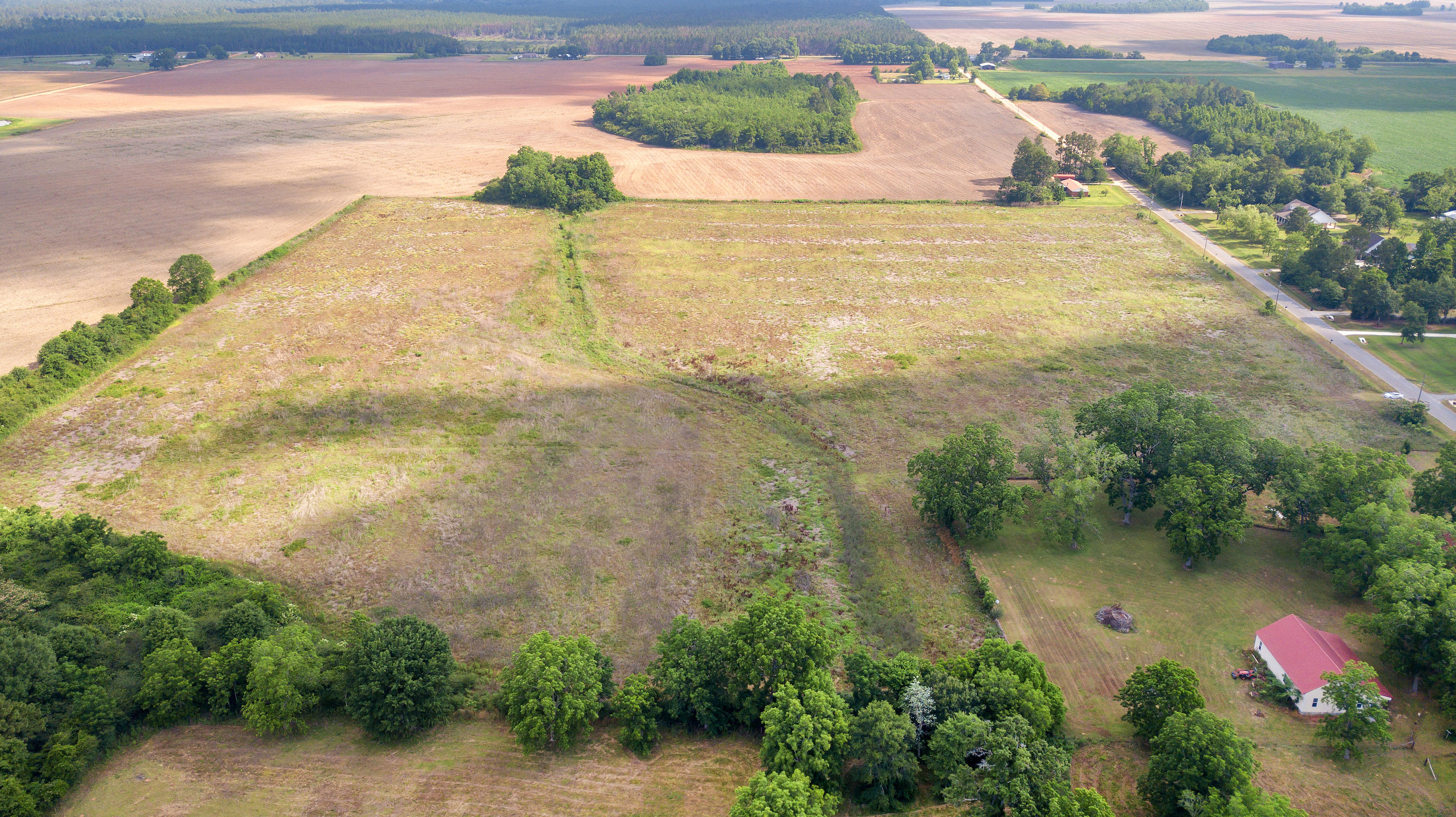 Metes and Bounds- 20 acres - Residential