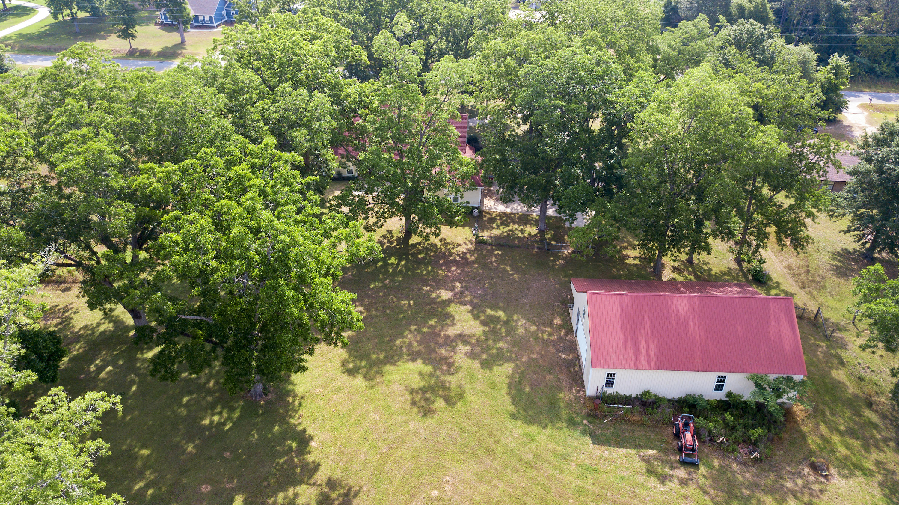 Metes and Bounds- 20 acres - Residential