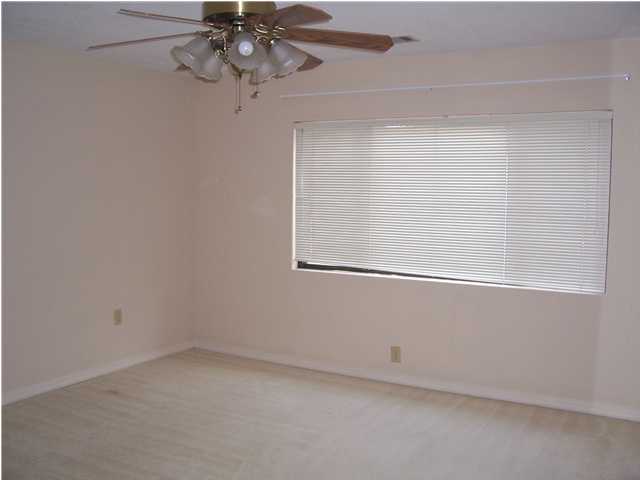 WATER OAKS 4 T/H - Residential Lease