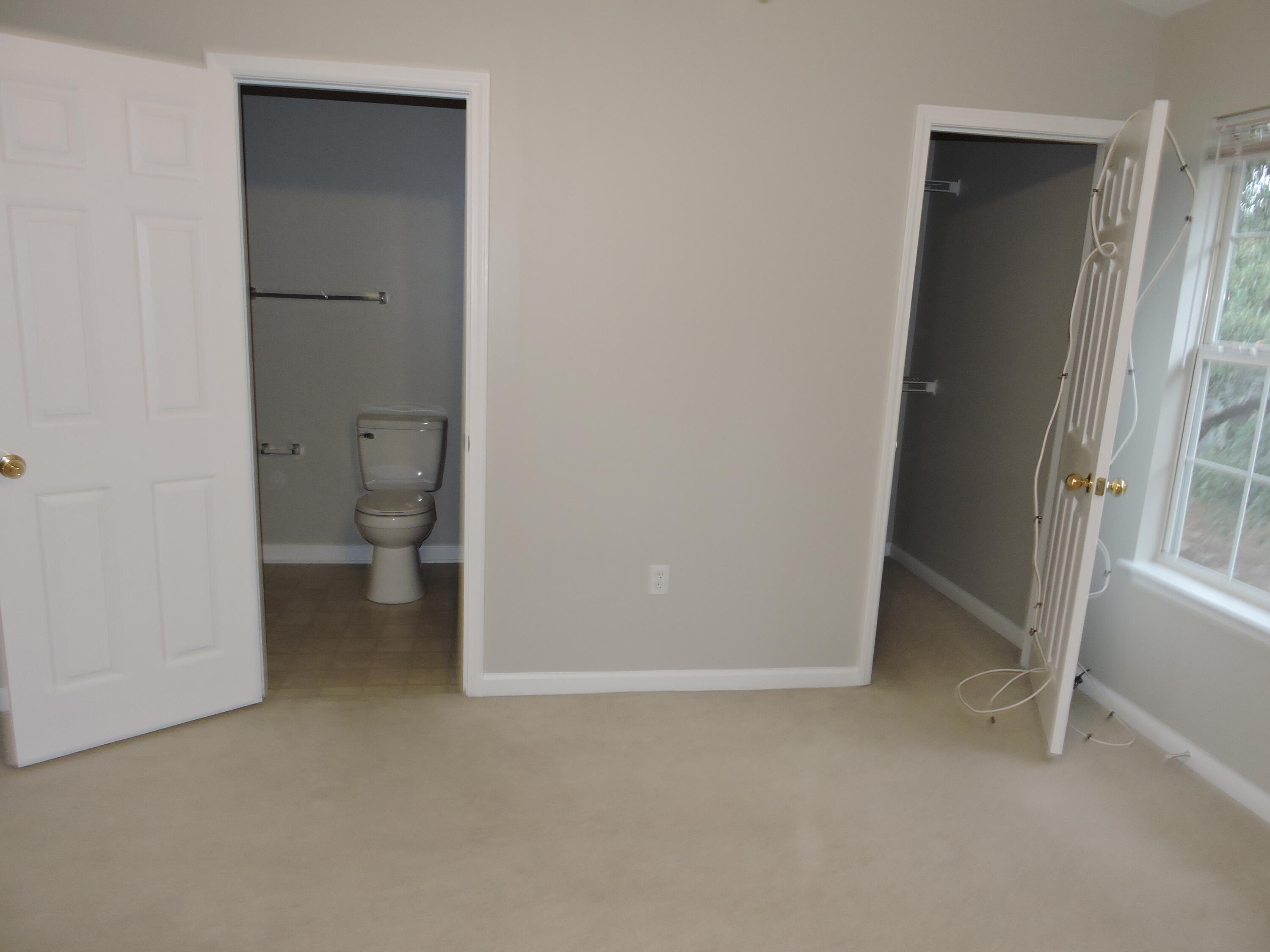 ROLLING PINES - Residential Lease