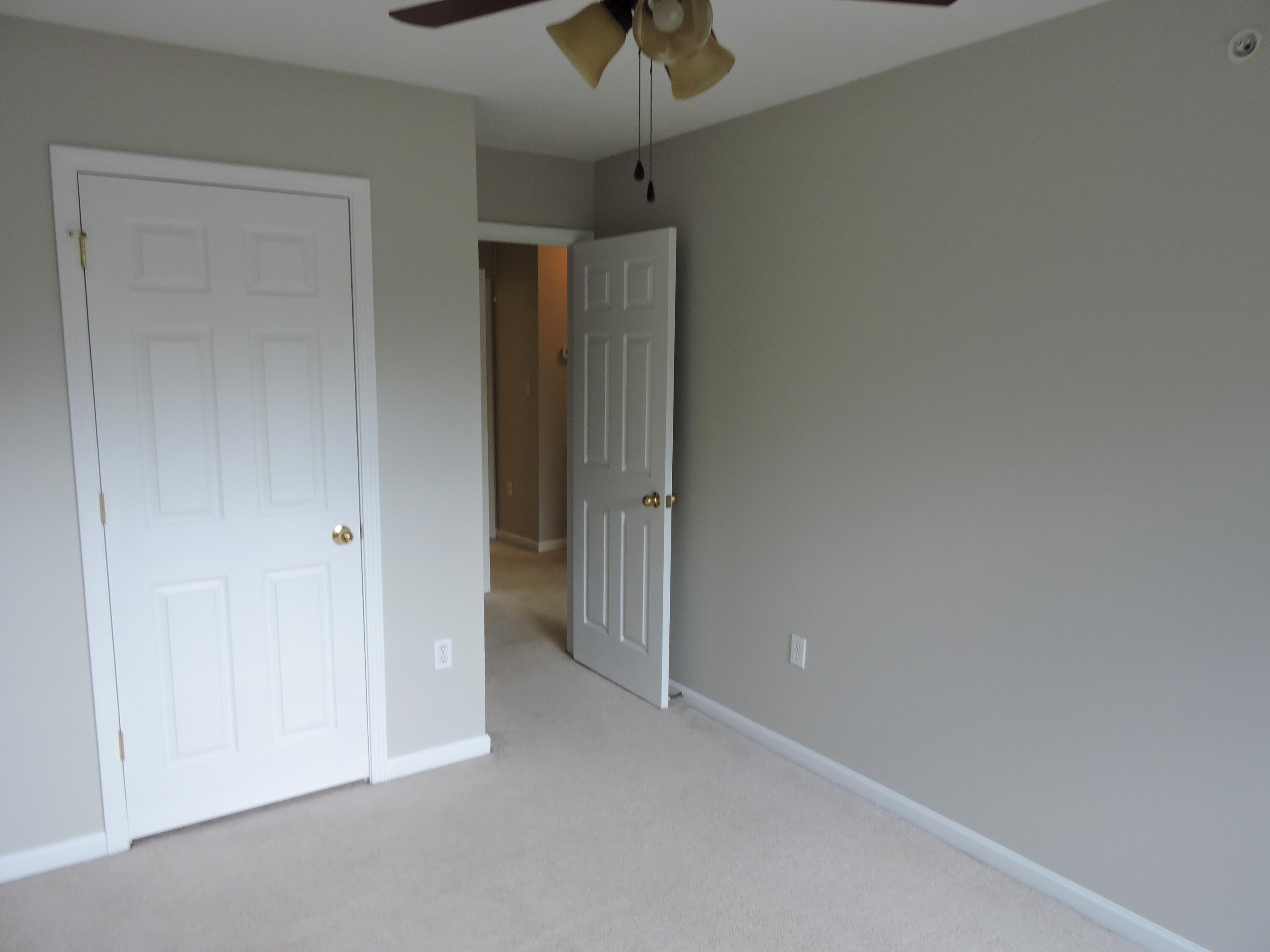 ROLLING PINES - Residential Lease