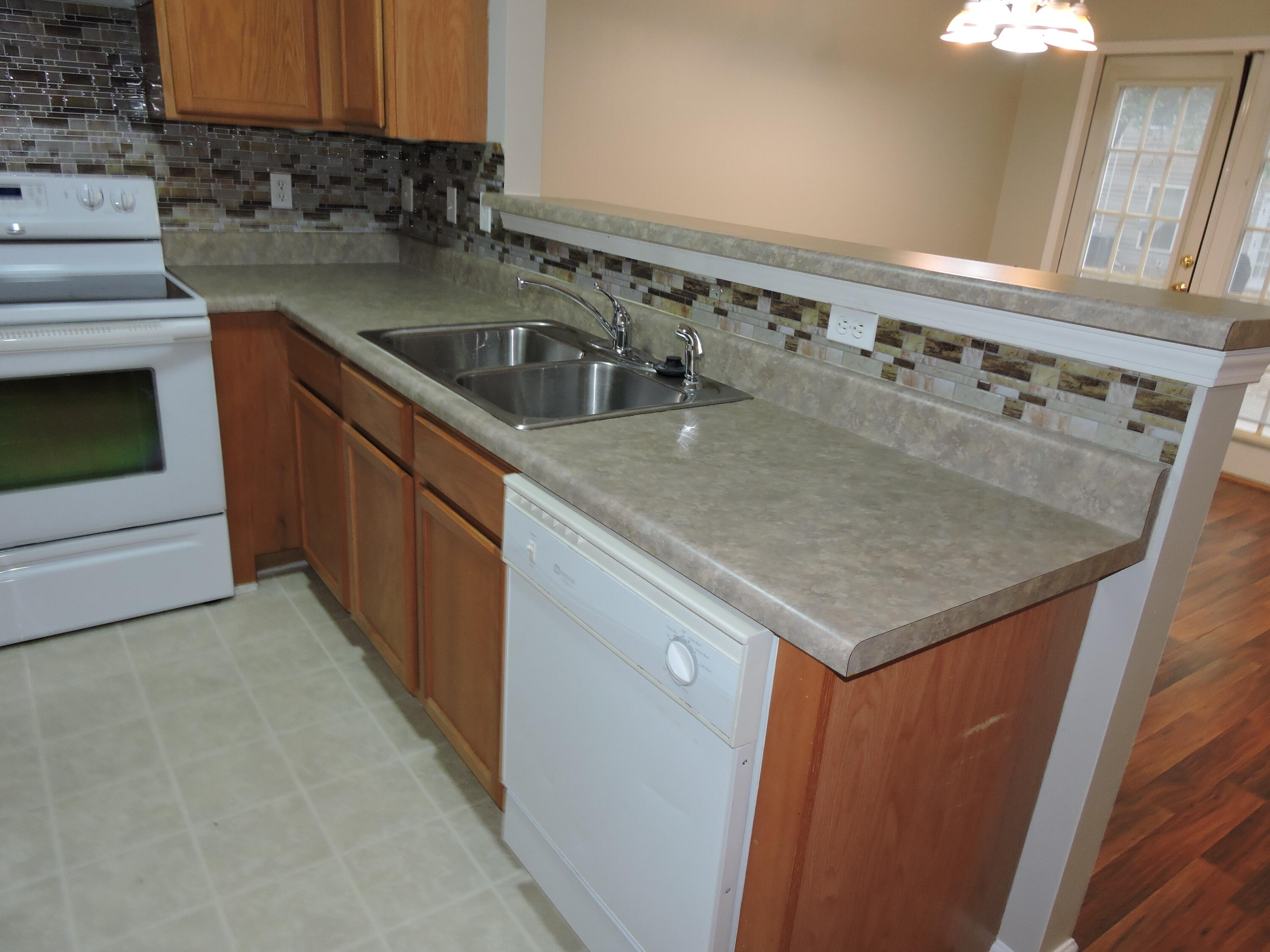 ROLLING PINES - Residential Lease