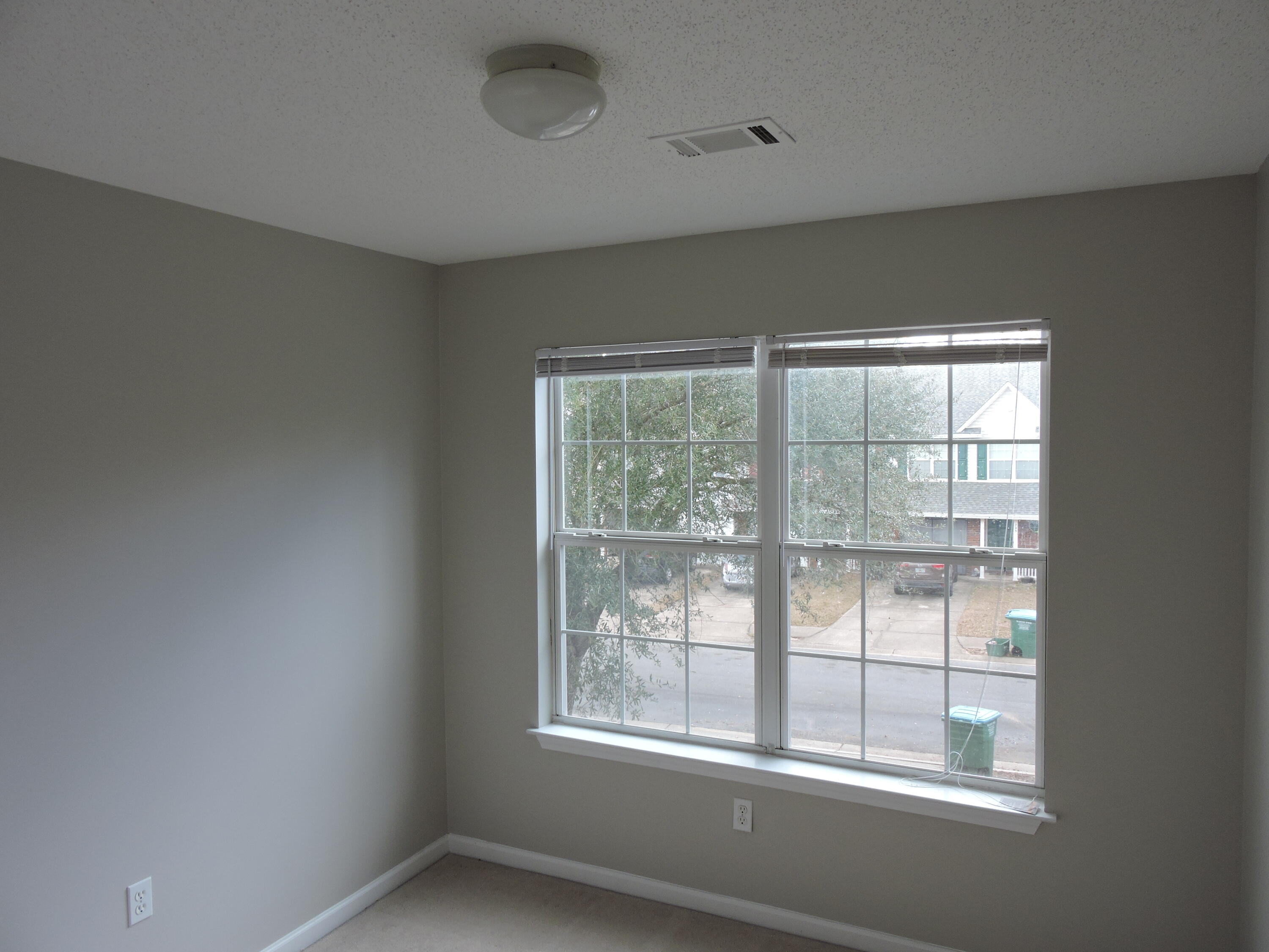 ROLLING PINES - Residential Lease