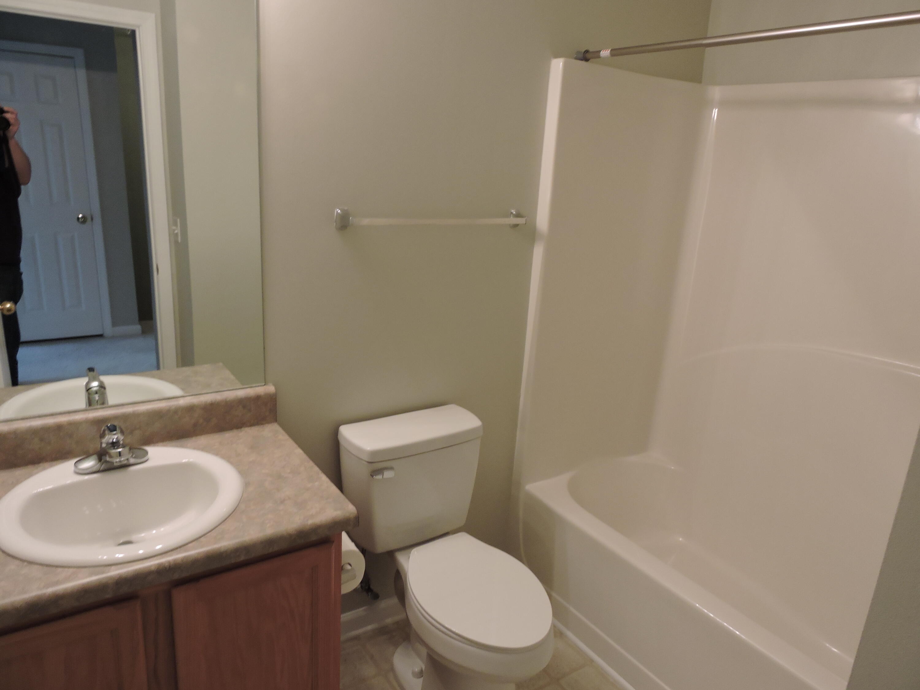 ROLLING PINES - Residential Lease