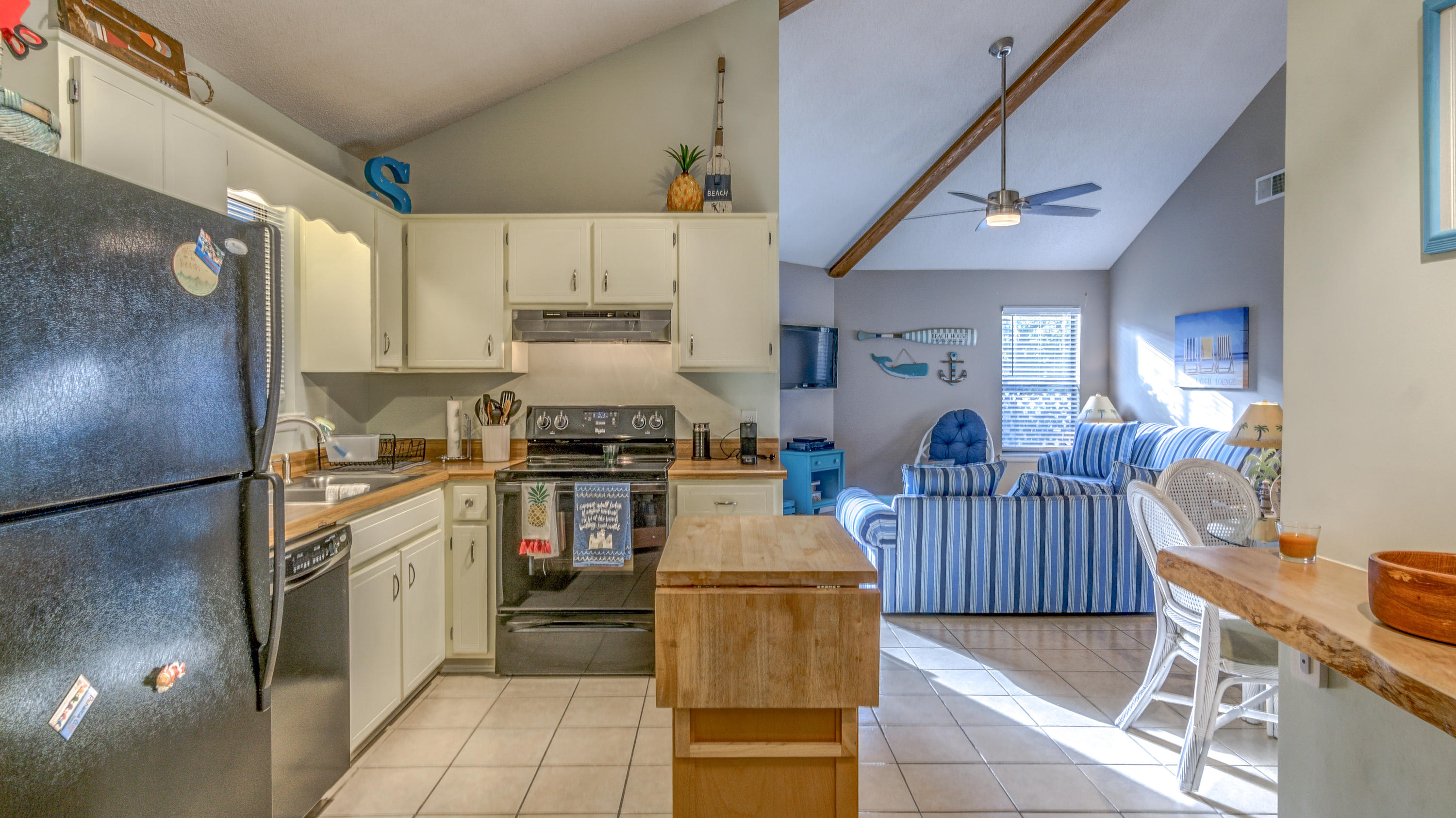 RIVIERA BEACH - Residential