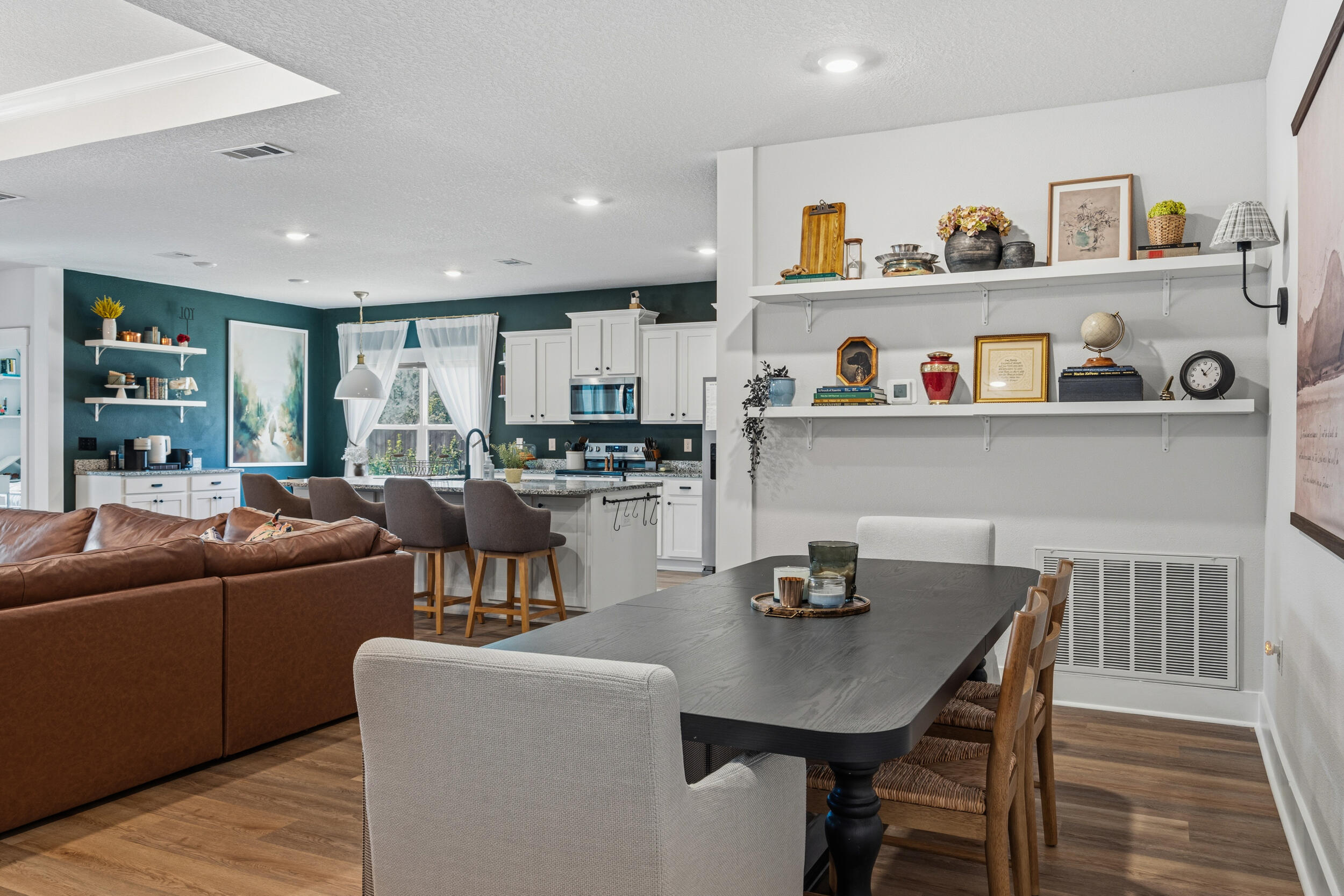 FOREST BAY ESTATES - Residential