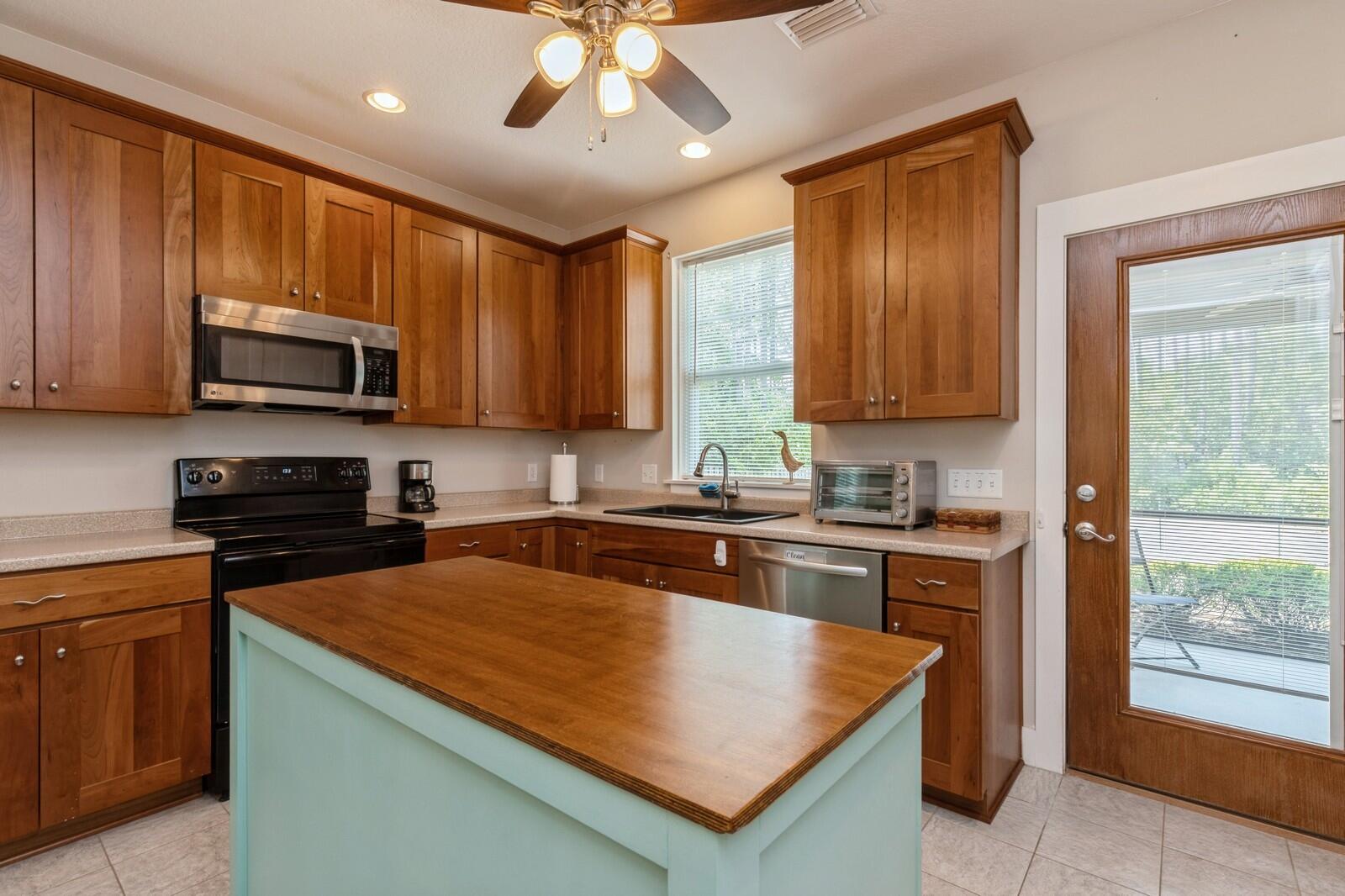 HAMMOCK BAY - Residential