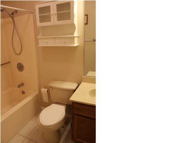 GARDEN OAKS CONDO - Residential Lease