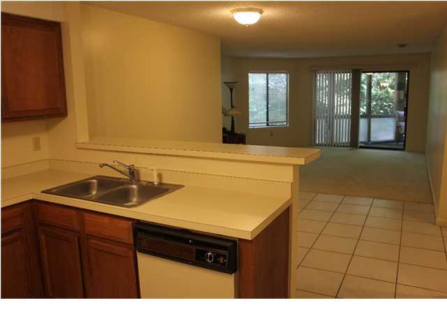 GARDEN OAKS CONDO - Residential Lease