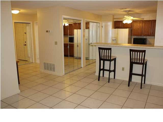 GARDEN OAKS CONDO - Residential Lease