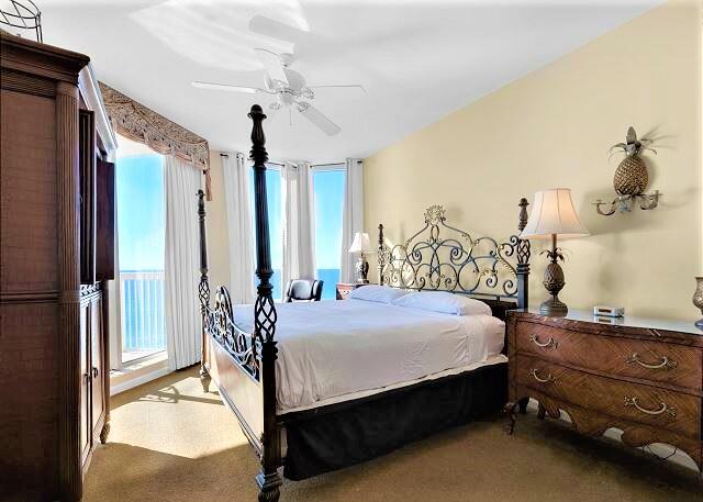 SILVER BEACH TOWERS - Residential