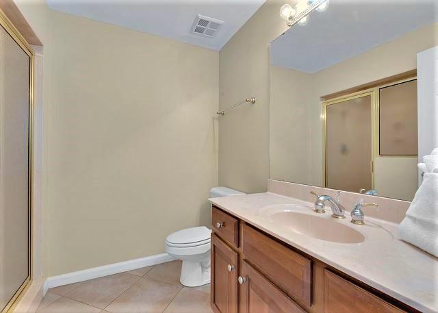 SILVER BEACH TOWERS - Residential