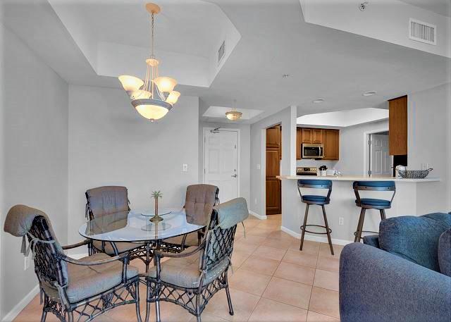 SILVER BEACH TOWERS - Residential