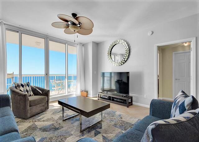 SILVER BEACH TOWERS - Residential