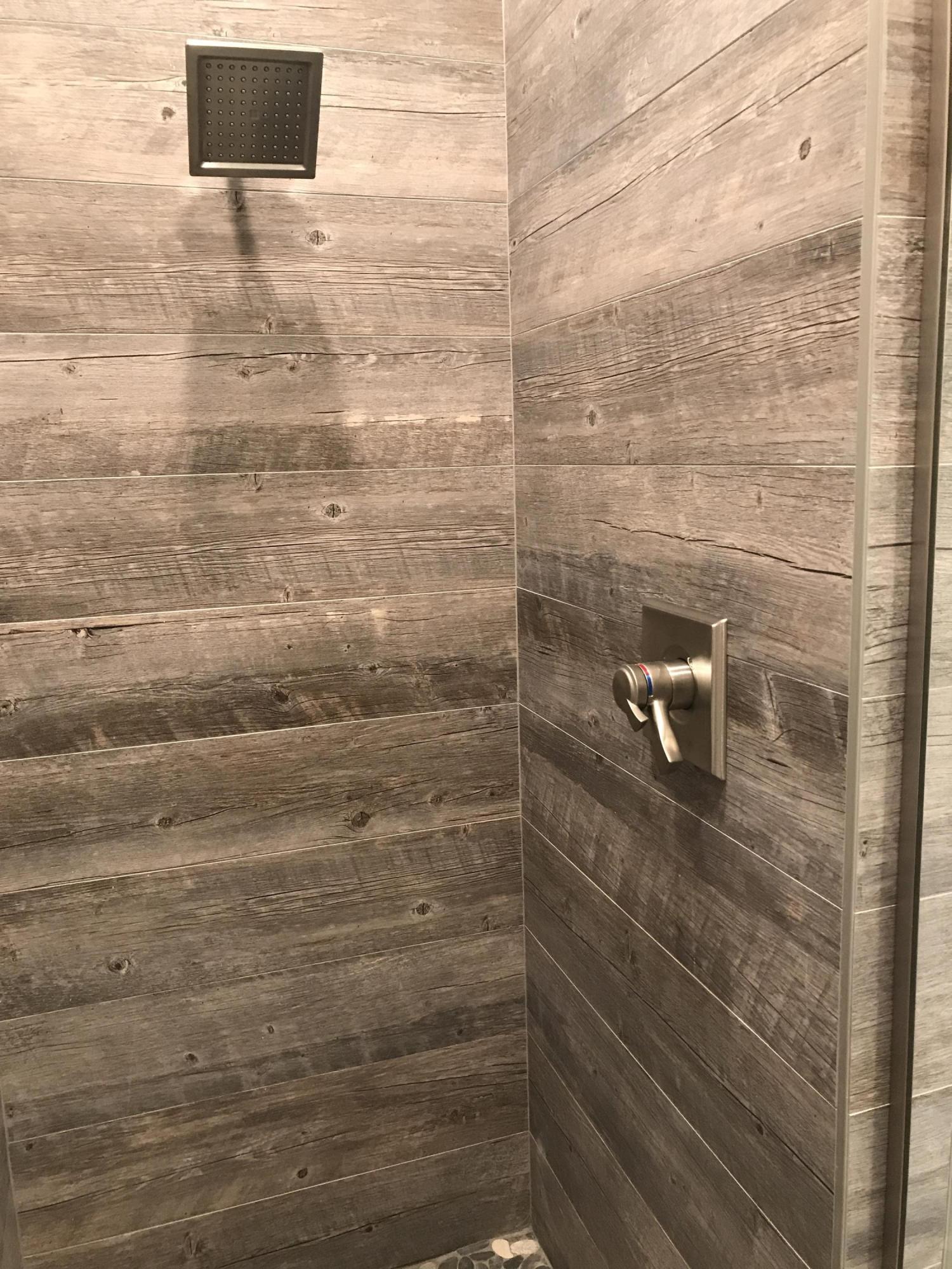 ELLIOTTS POINT - Residential