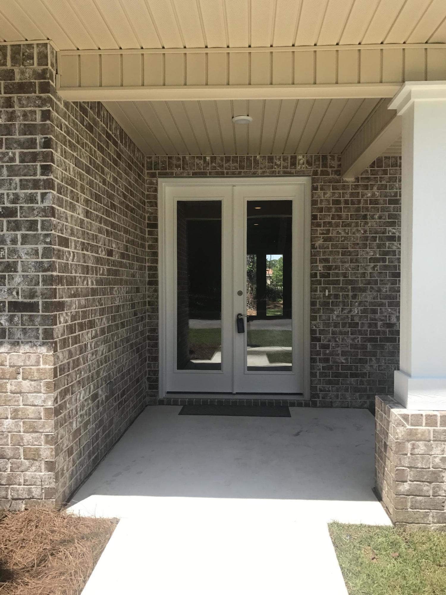 ELLIOTTS POINT - Residential