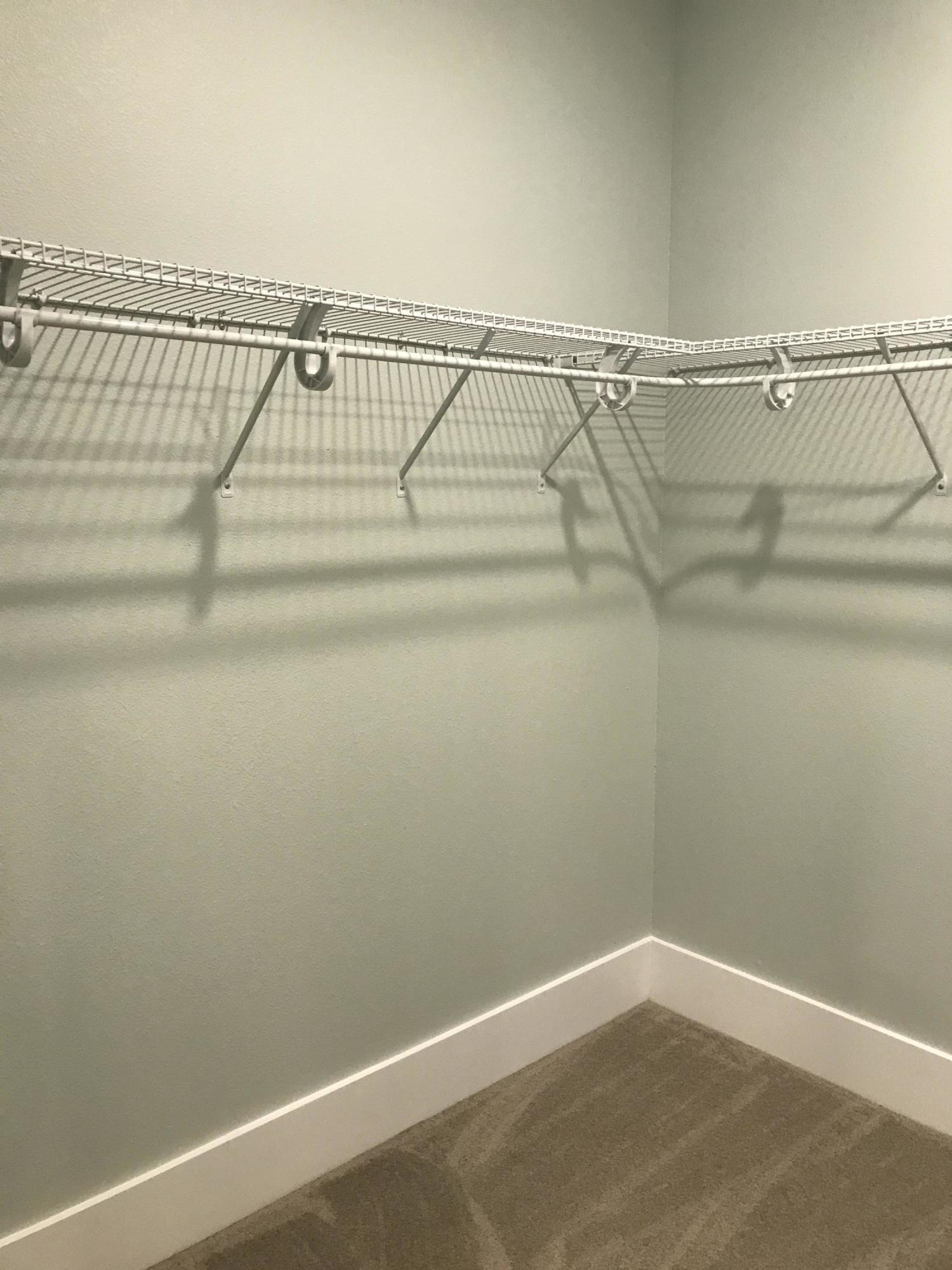 ELLIOTTS POINT - Residential