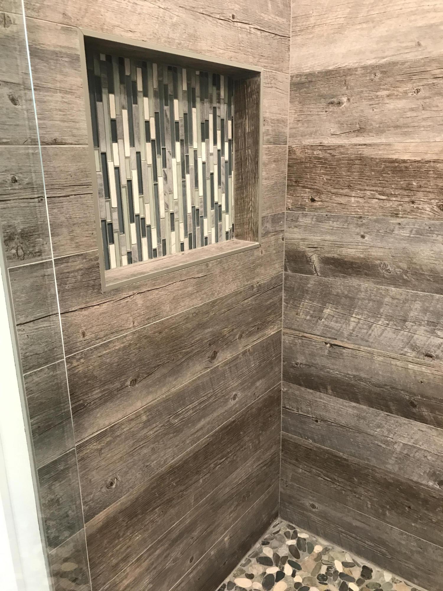 ELLIOTTS POINT - Residential